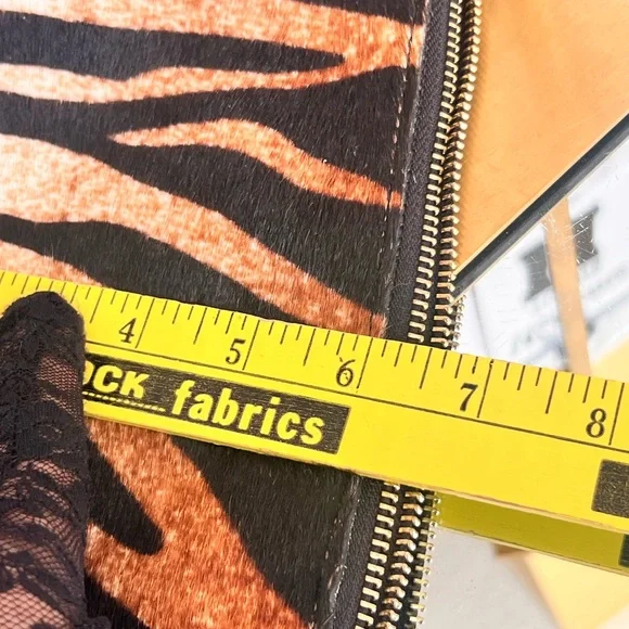 Cavalcanti made Italy Zebra Print cow leather Wristlet in Black & Copper - Picture 12 of 14